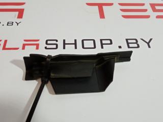 Резинка уплотнительная передней двери Tesla Model S 1 поколение 2015, 1039364-00-A