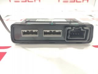 модуль управления двери Tesla Model S 1 поколение 2015, 1003101-00-C