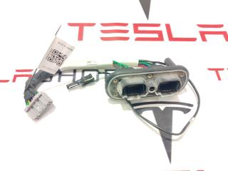 Разъём низковольтный основной батареи Tesla Model X 1 поколение 2016, 1041309-00-F, 1042708-00-F