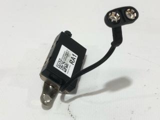 Антенна усилитель AM/FM Tesla Model S 1 поколение [рестайлинг] 2019, 1448945-00-B