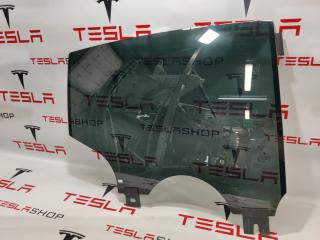 стекло двери задней правой Tesla Model X 1 поколение 2019, 1052716-00-D