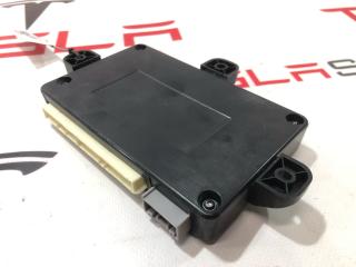 Блок управления подъемной задней двери Tesla Model X 1 поколение 2019, 1045490-00-G