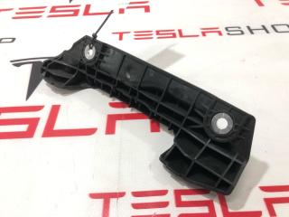 Кронштейн накладки, стойки В Tesla Model S 1 поколение [рестайлинг] 2019, 1114749-00-B