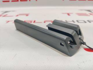 Заглушка салазки сиденья Tesla Model S 1 поколение [рестайлинг] 2019, 1031676-00-A