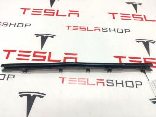 Уплотнитель стекла внутренний двери Tesla Model S 1 поколение [рестайлинг] 2019, 1038408-00-A