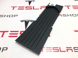 Коврик резиновый центральной консоли Tesla Model S 1 поколение [рестайлинг] 2019, 1058083-00-B