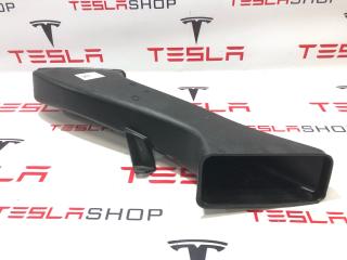 воздуховод (дефлектор) радиатора Tesla Model X 1 поколение 2019, 1046212-00-C