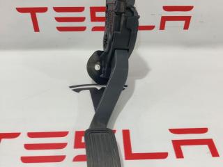 педаль Tesla Model S 1 поколение [рестайлинг] 2019, 1005307-00-A, 9F836-AA