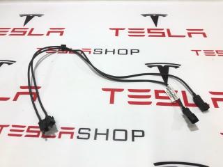 Кабель USB Tesla Model S 1 поколение [рестайлинг] 2019, 1004815-08-B