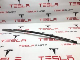 Молдинг подъемной задней двери Tesla Model X 1 поколение 2016, 1032250-00-B