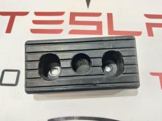 Опора под домкрат (подушка) Tesla Model S 1 поколение [рестайлинг] 2019, 1009124-00-C