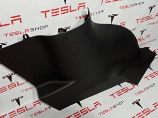 Накладка стойки С Tesla Model X 1 поколение 2020, 1073289-00-D