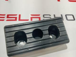 Опора под домкрат (подушка) Tesla Model S 1 поколение [рестайлинг] 2019, 1009124-00-C