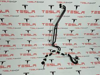 Патрубок системы охлаждения теплообменник (Chiller)-батарея Tesla Model 3 1 поколение 2019, 1077579-00-E