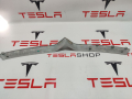 Накладка V-образная декоративная переднего гриля хром (птичка) Tesla Model X 1 поколение 2016, 1047022-00-D - фото №5