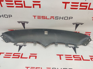 Накладка гриля бампера переднего верхняя Tesla Model X 1 поколение 2016, 1047021-00-E