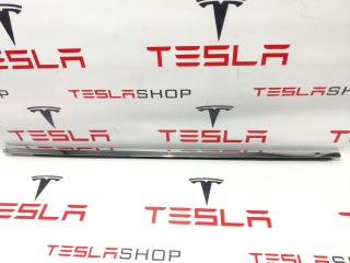 молдинг двери передней правой Tesla Model X 1 поколение 2016, 1098684-00-D