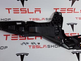 Кронштейн внутренний стойки C Tesla Model S 1 поколение 2015, 1009272-00-D