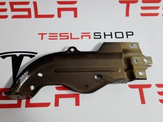 Кронштейн крепления фары и крыла Tesla Model 3 1 поколение 2019, 1092305-00-B, 1100383-S0-A