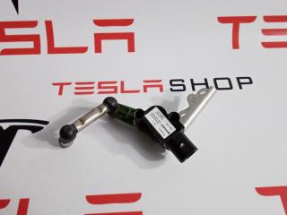 Датчик уровня пневмоподвески Tesla Model S 1 поколение 2015, 6006514-00-B