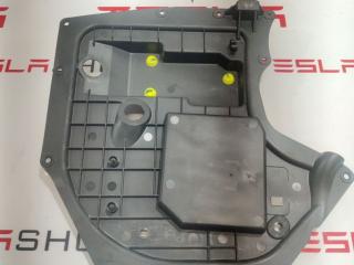 панель внутренняя двери передней левой Tesla Model X 1 поколение 2016, 111167100A