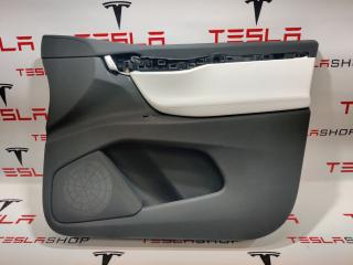обшивка двери передняя правая Tesla Model X 1 поколение 2016, 1035778-00-A, 1055329-01-J