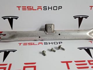 распорка стоек Tesla Model S 1 поколение 2015, 1003617-00-C