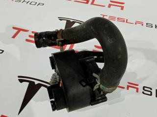 Шланг охлаждения для насоса Tesla Model S 1 поколение 2015, 6007345-00-D