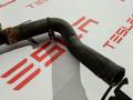 Шланг охлаждения с тройного клапана к радиатору Tesla Model S 1 поколение 2015, 6007343-00-D - фото №2
