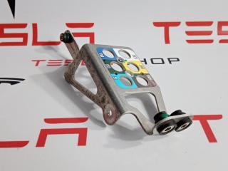 Кронштейн блока клапанов Tesla Model S 1 поколение 2015, 6006407-00-A