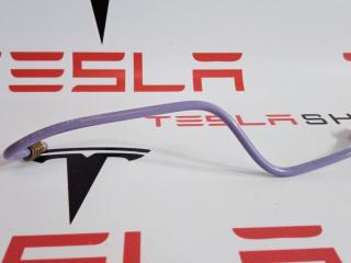 Трубка блока клапанов пневмоподвески (большая) Tesla Model S 1 поколение 2015, 6006411-00-B