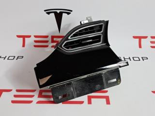 Декоративная накладка центральной панели (водительская левая) Tesla Model S 1 поколение 2015, 1004518-03-F