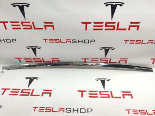 Молдинг подъемной задней двери Tesla Model X 1 поколение 2016, 1032249-00-J