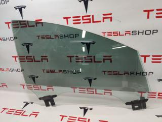 стекло двери передней правой Tesla Model X 1 поколение 2016, 1028823-00-J