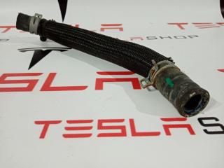 Шланг охлаждения (бинокль - обогреватель батареи) Tesla Model S 1 поколение 2015, 6008305-00-E