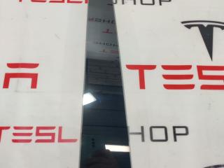 молдинг (накладка кузовная) Tesla Model X 1 поколение 2016, 1032364-99-D