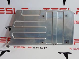 Крышка блока управления панорамным люком Tesla Model S 1 поколение 2015, 1013499-00-E