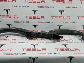 Воздуховод центральный большой Tesla Model S 1 поколение 2015, 1002275-00-E
