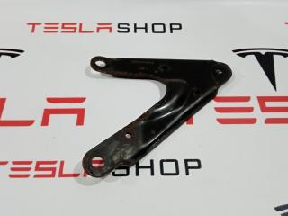 Кронштейн крепления подрамника Tesla Model S 1 поколение 2014, 6008489-00-A