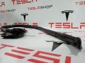Уплотнитель задней двери Tesla Model S 1 поколение 2015 - фото №2
