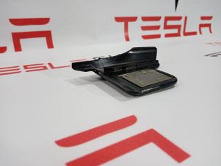 Уплотнитель передний внутренний стекла двери Tesla Model S 1 поколение 2015, 1012725-00-A