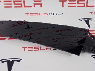 Накладка стойки B, наружная Tesla Model S 1 поколение 2015, 1004535-00-B