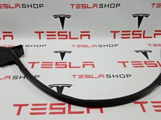 Уплотнитель задней двери Tesla Model S 1 поколение 2015, 6009595-00-D