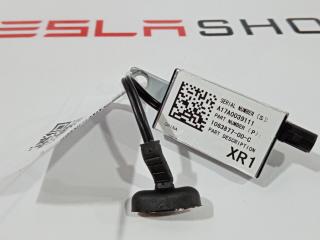 Антенна усилитель AM/FM Tesla Model X 1 поколение 2020, 1063877-00-C