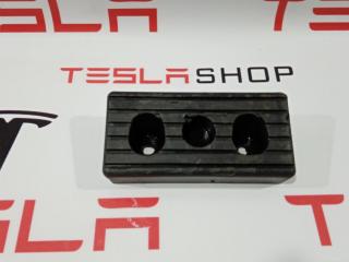 Опора под домкрат (подушка) Tesla Model S 1 поколение 2015, 1009124-00-C