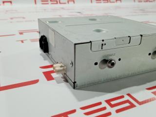 Радио FM/HD/XM Tesla Model S 1 поколение 2012, 1004787-01-C