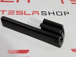Заглушка салазки сиденья Tesla Model S 1 поколение 2012, 1031676-00-A
