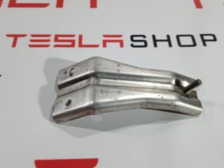 Кронштейн крепления расширительного бачка Tesla Model S 1 поколение 2012, 6007339-00-C