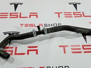 Шланги охлаждающей жидкости Tesla Model S 1 поколение 2012, 1028540-00-