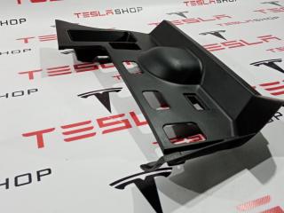 Накладка центральной панели Tesla Model S 1 поколение 2012, 1016343-00-B, 1009478-00-C